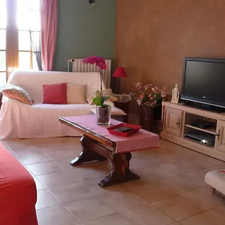 Maison D'hotes Les Coquelicots לינה וארוחת בוקר ז'יברני