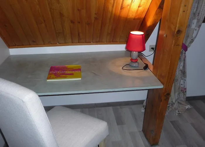 Les Coquelicots Oda ve Kahvaltı 3*